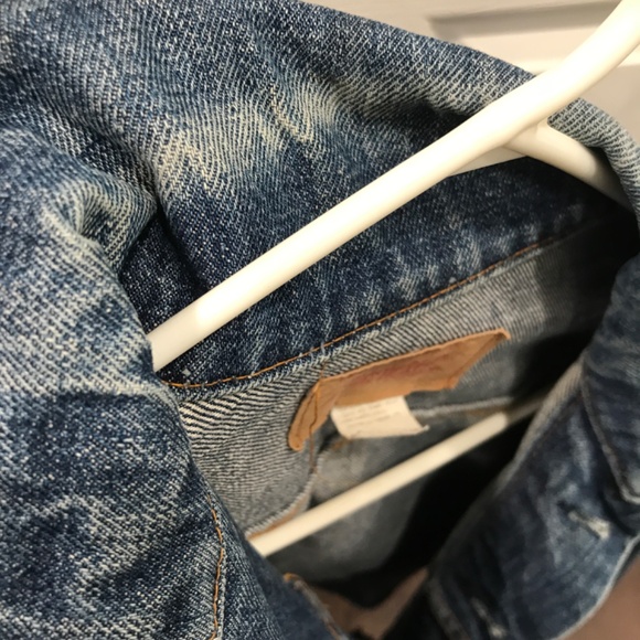 Levi’s Jean Jacket - Picture 8 of 13